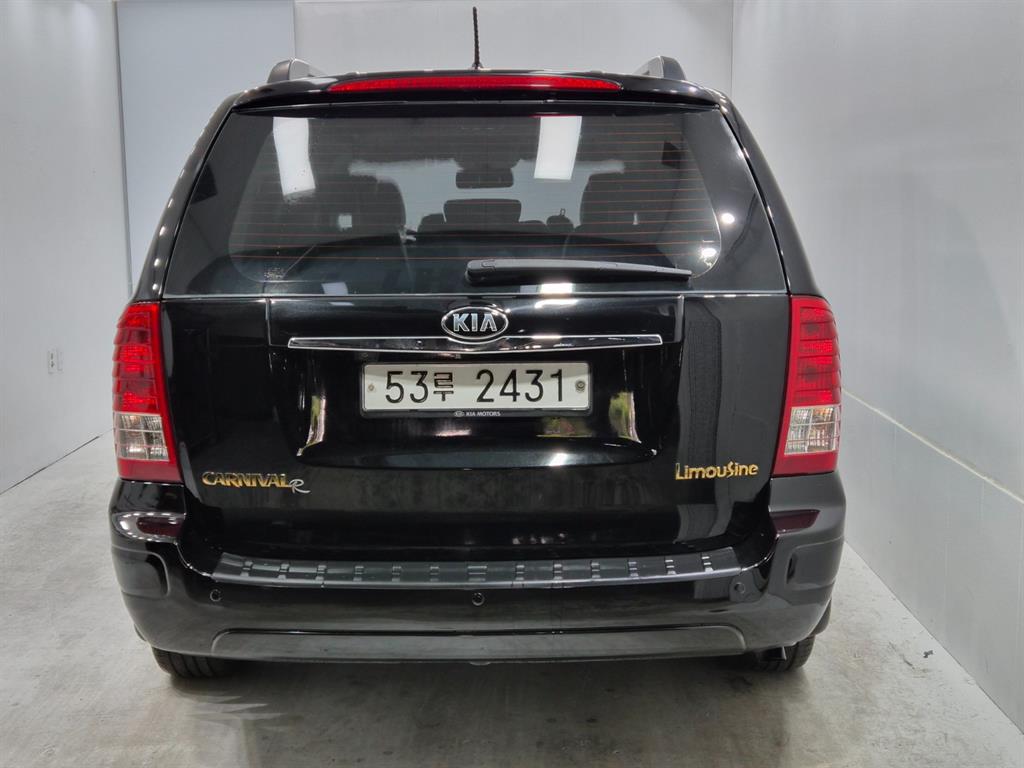 KIA Carnival - Vista 3