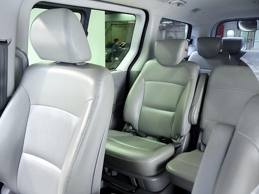 HYUNDAI Starex 2018 Gris - Importación desde Corea - HF Imports Iquique - Foto 14