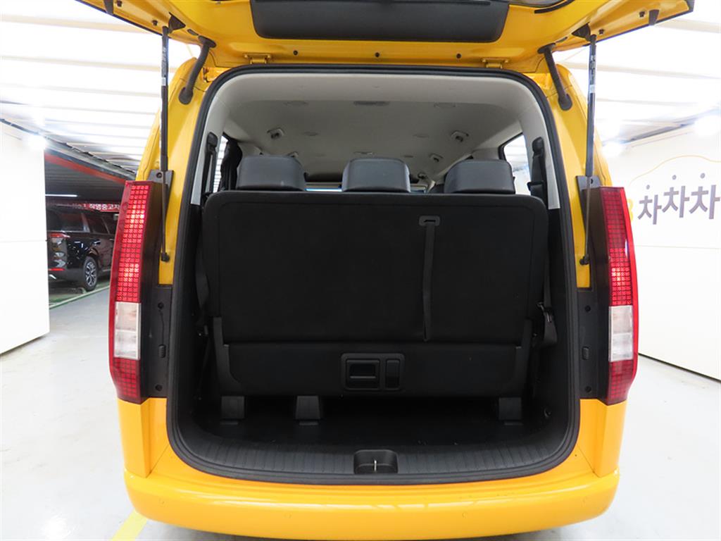 HYUNDAI Staria 2022 Amarillo - Importación desde Corea - HF Imports Iquique - Foto 20