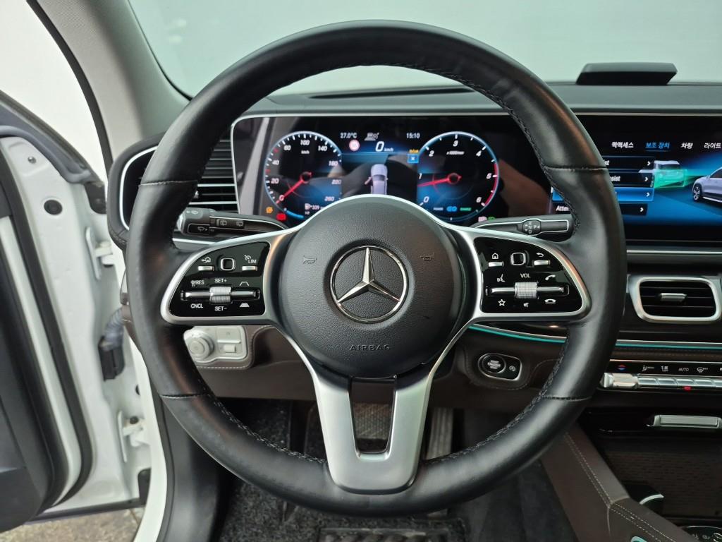Mercedes Benz GLE Class - Vista 11