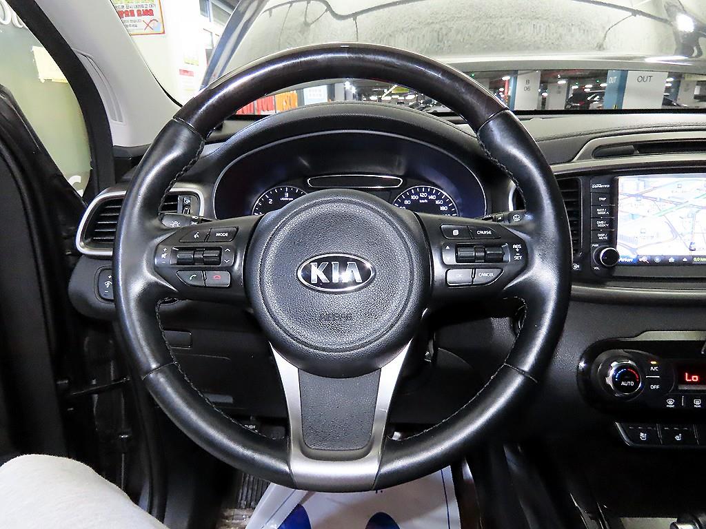 KIA Sorento - Vista 10