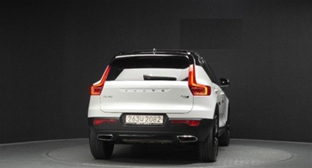 Volvo XC40 - Vista 2