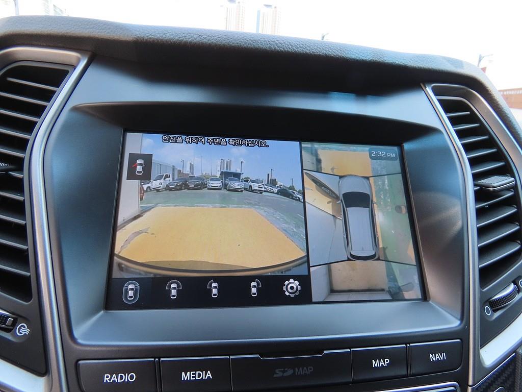 HYUNDAI Maxcruz - Vista 12