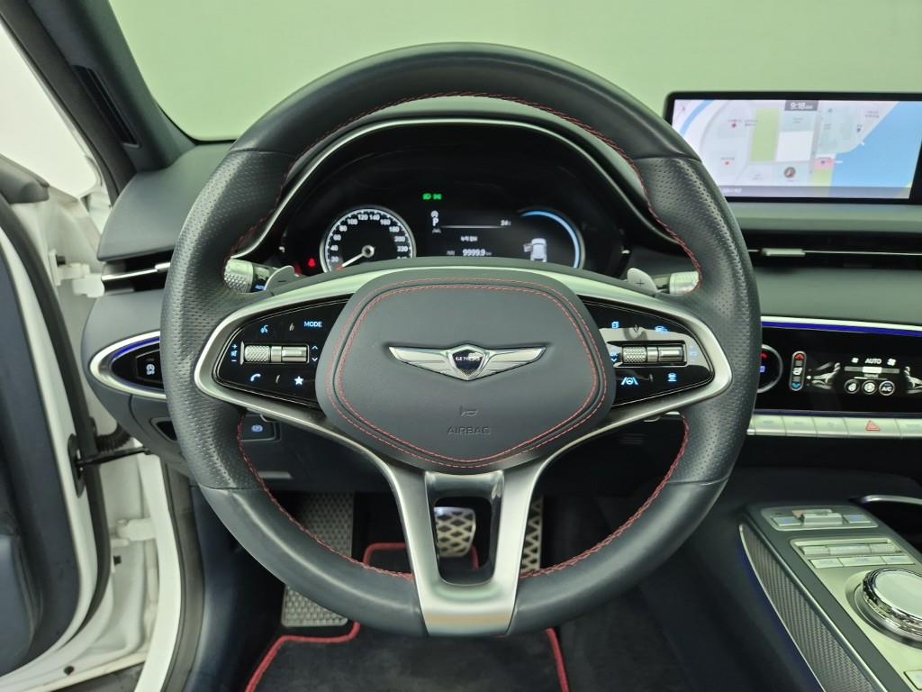 Genesis GV70 - Vista 11
