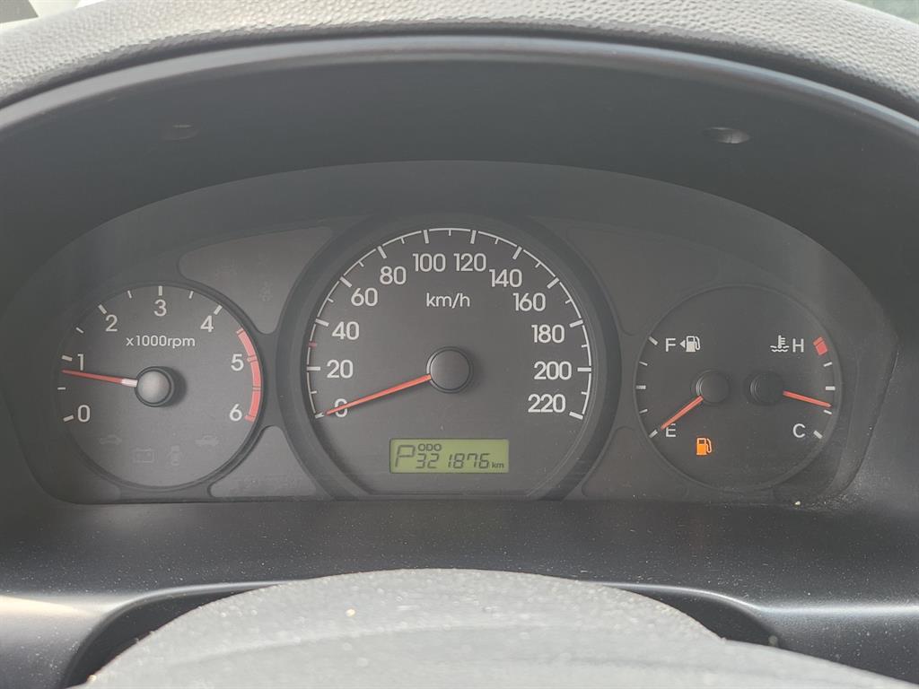 HYUNDAI Starex - Vista 9