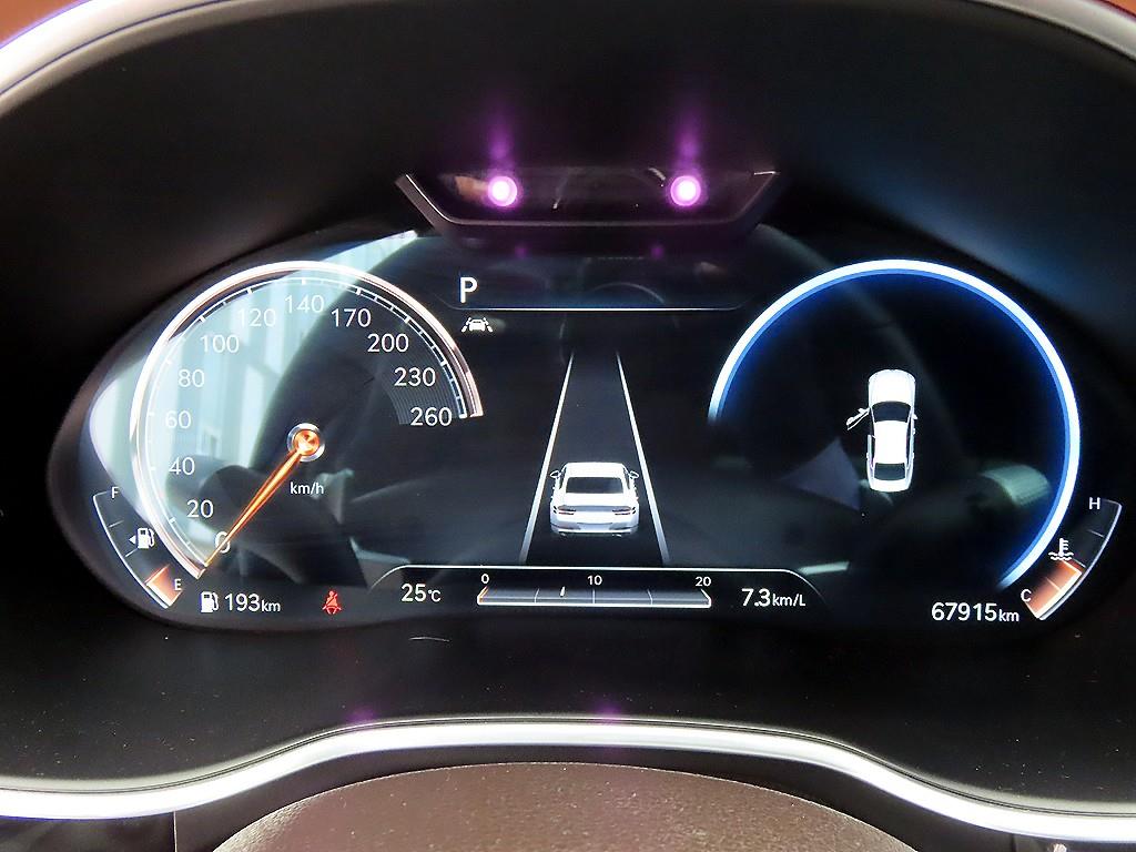 Genesis G80 - Vista 11