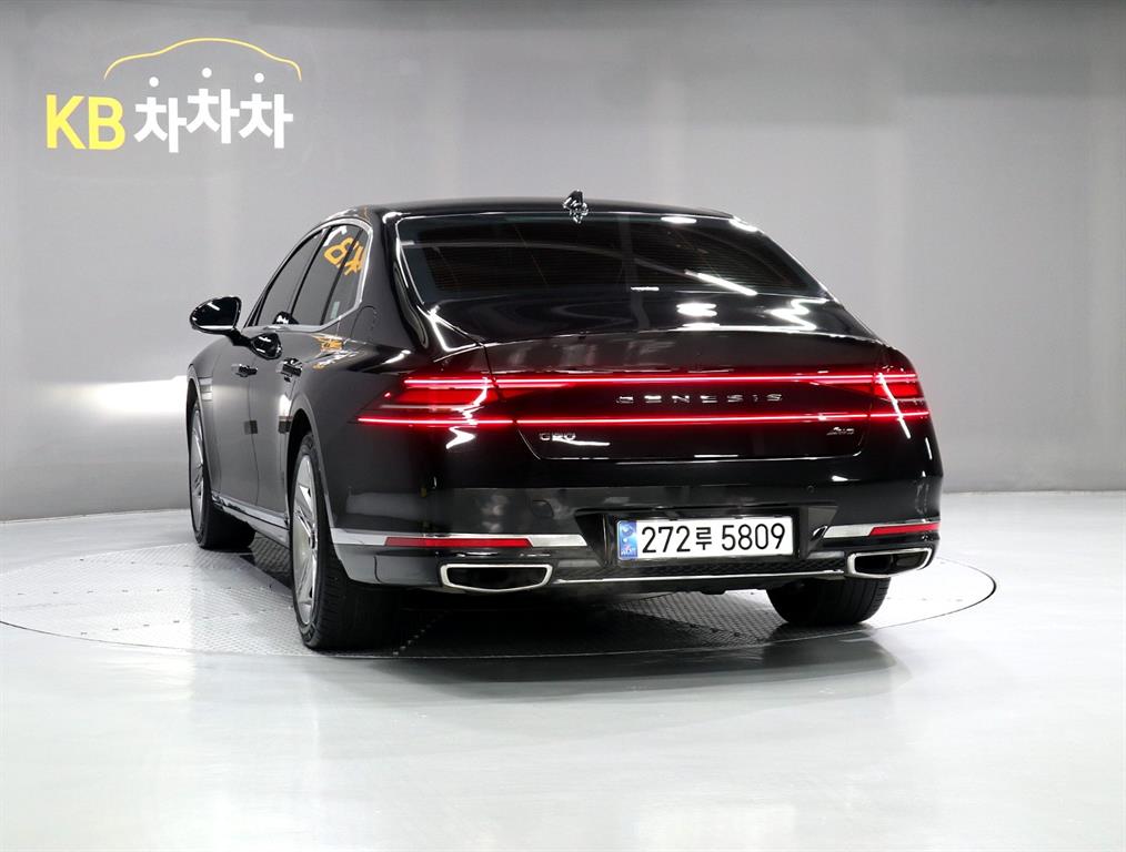 Genesis G90 - Vista 6
