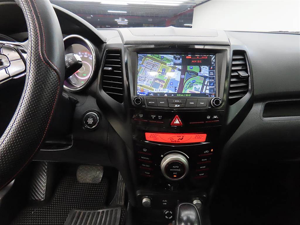 Ssangyong Tivoli 2017 Blanco - Importación desde Corea - HF Imports Iquique - Foto 14