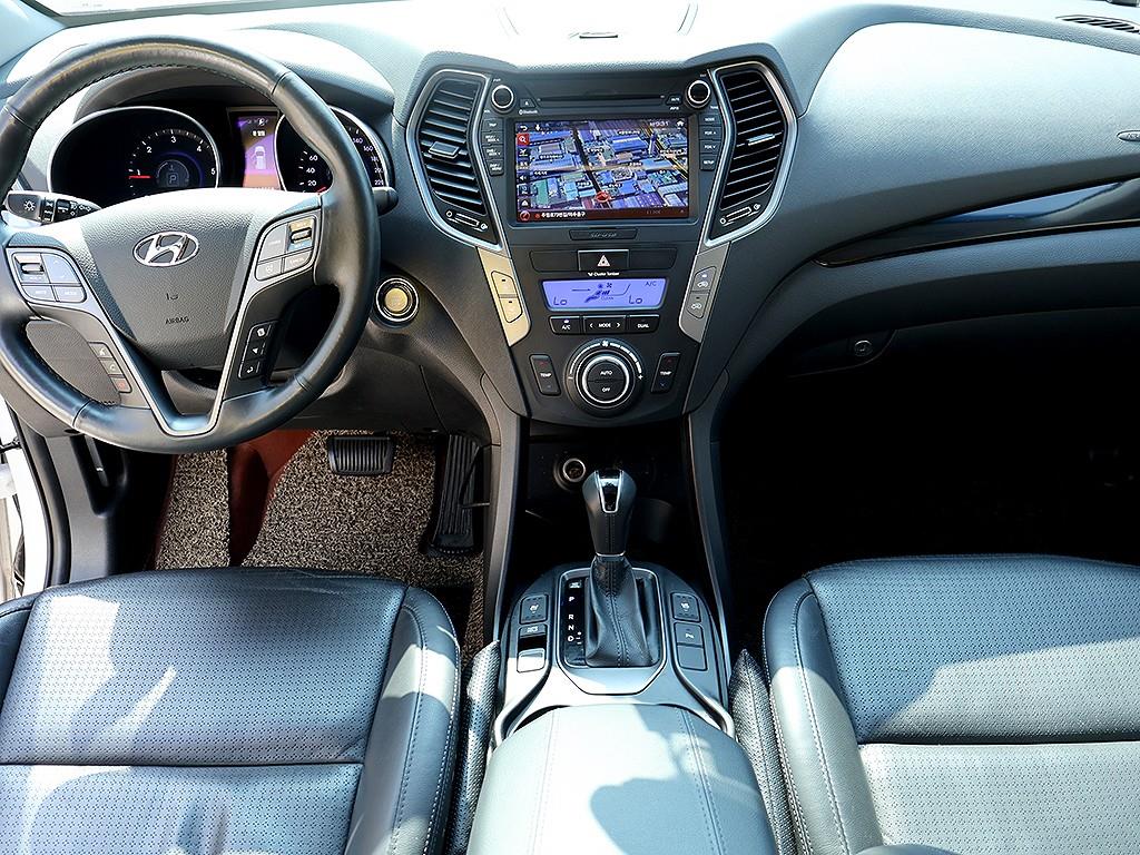 HYUNDAI Santa Fe - Vista 7