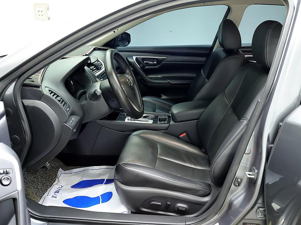 Nissan Altima 2018 Gris - Importación desde Corea - HF Imports Iquique - Foto 13