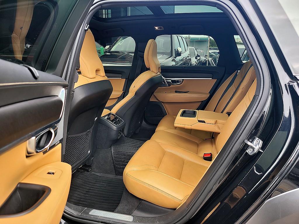 Volvo V90 - Vista 9