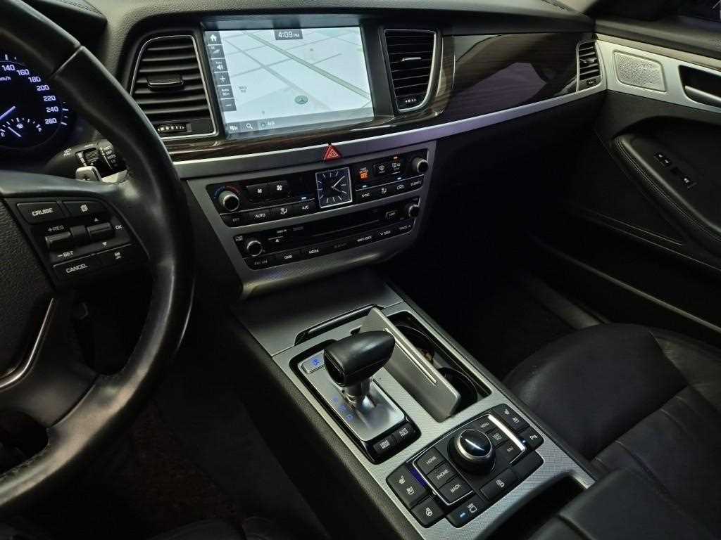 Genesis G80 - Vista 12