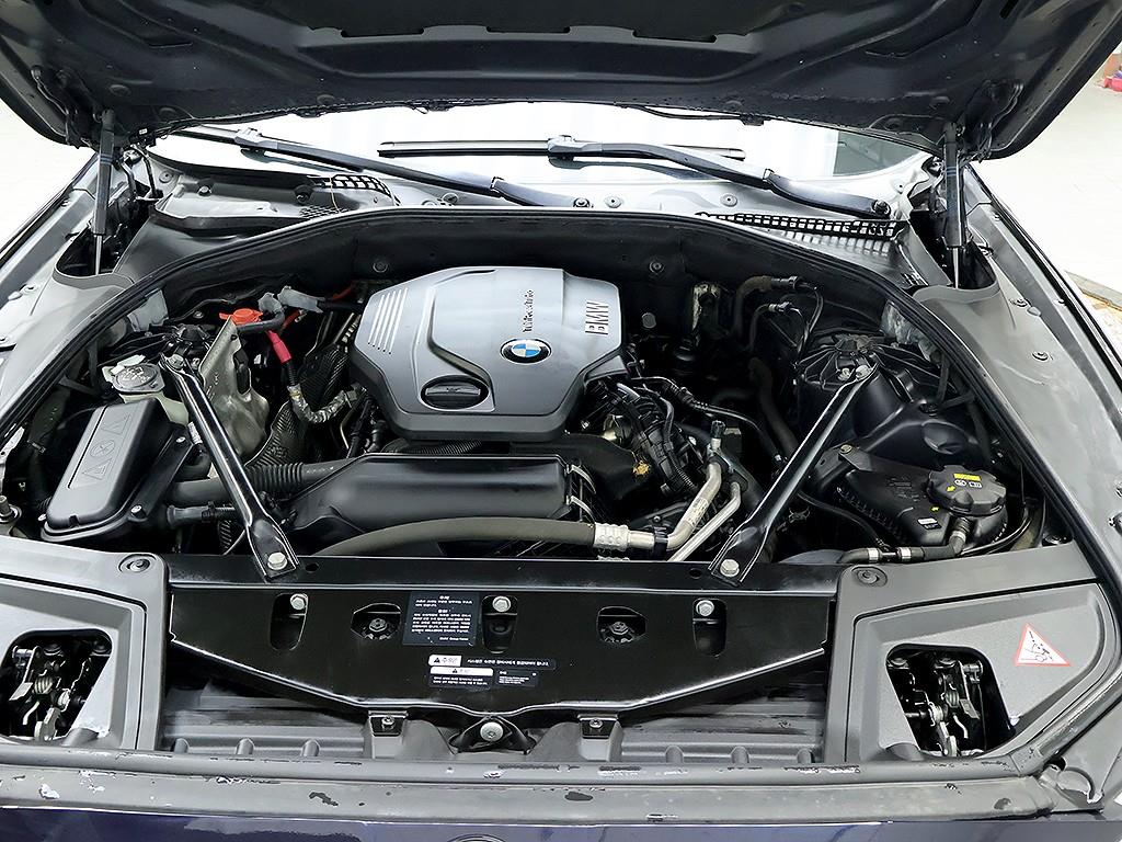 BMW 5 Series - Vista 10