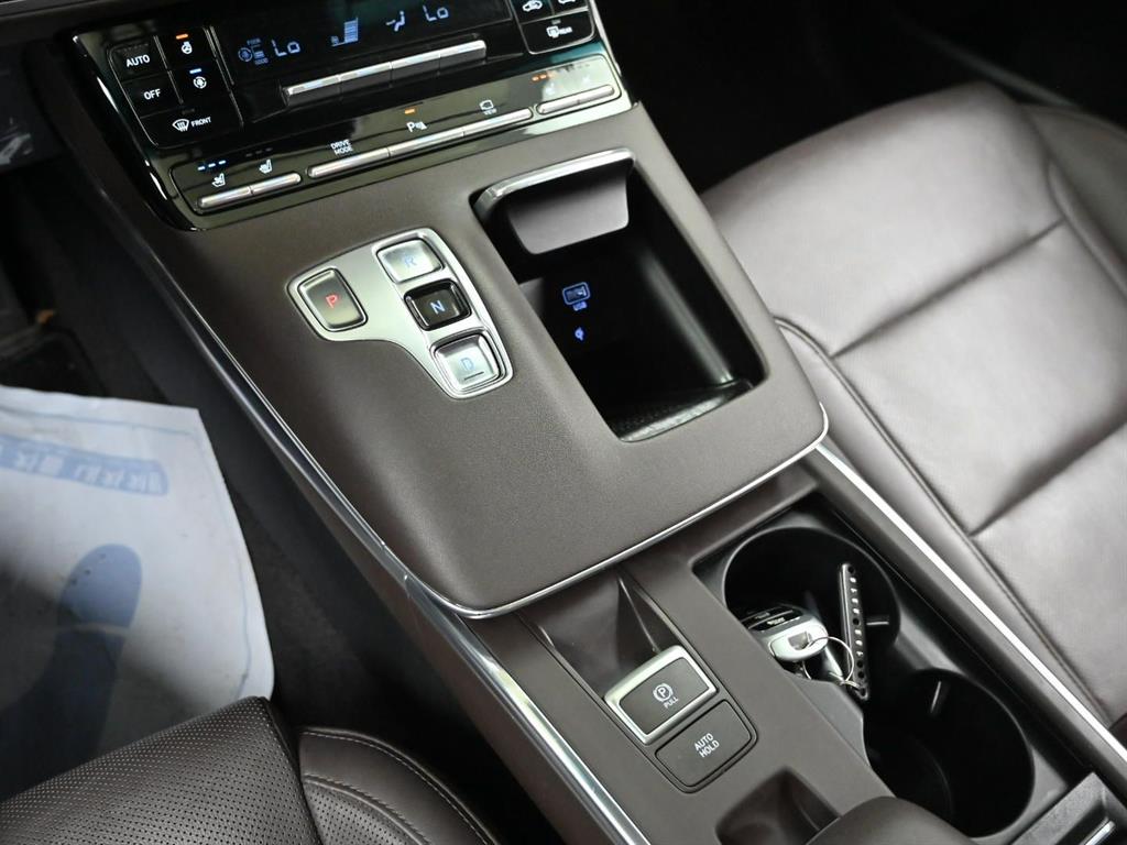 HYUNDAI Grandeur - Vista 11