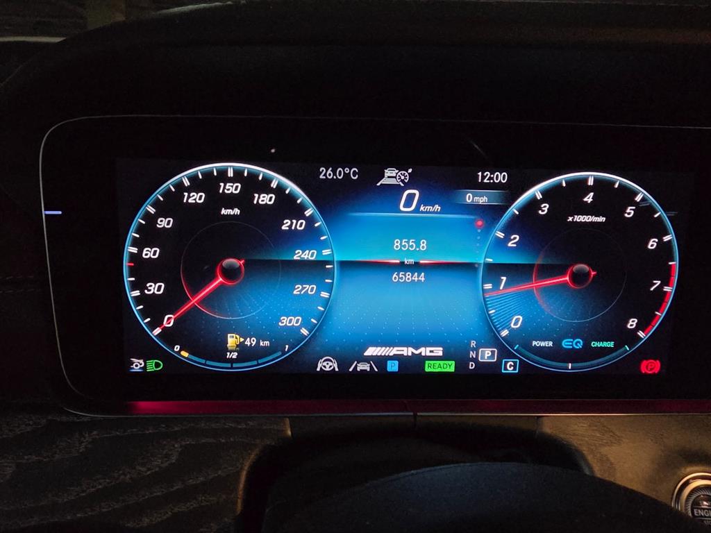 Mercedes Benz AMG GT - Vista 6