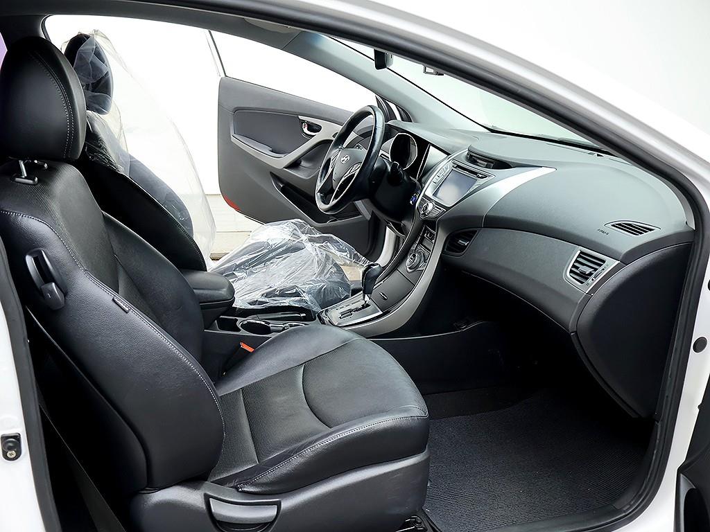 HYUNDAI Avante 2013 Blanco - Importación desde Corea - HF Imports Iquique - Foto 13