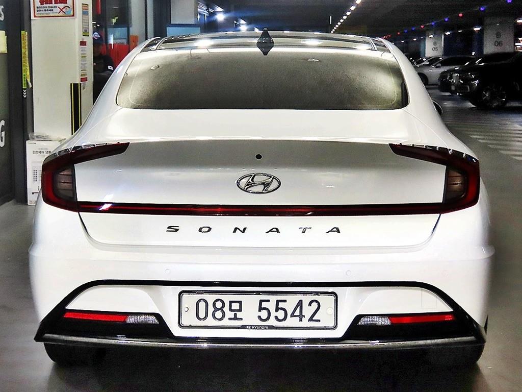 HYUNDAI Sonata - Vista 7