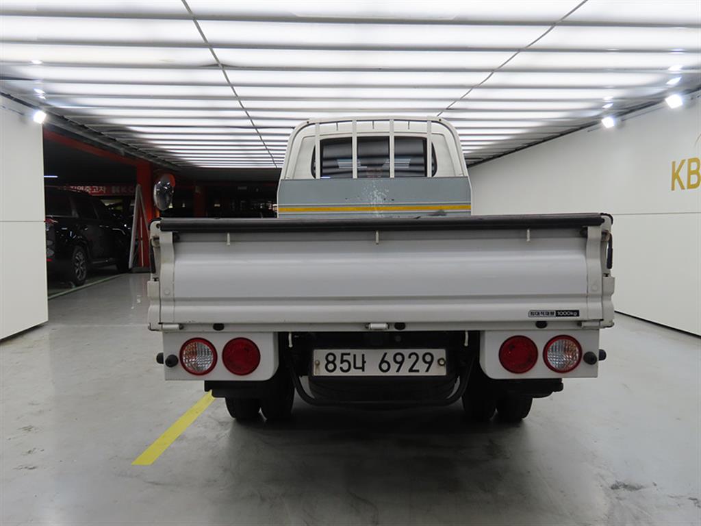 Small Truck Cargo (small) - Vista 3