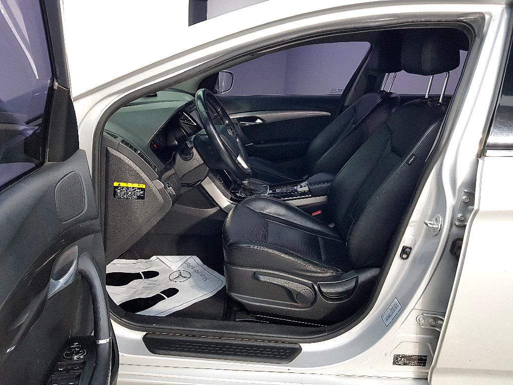 HYUNDAI i40 - Vista 10