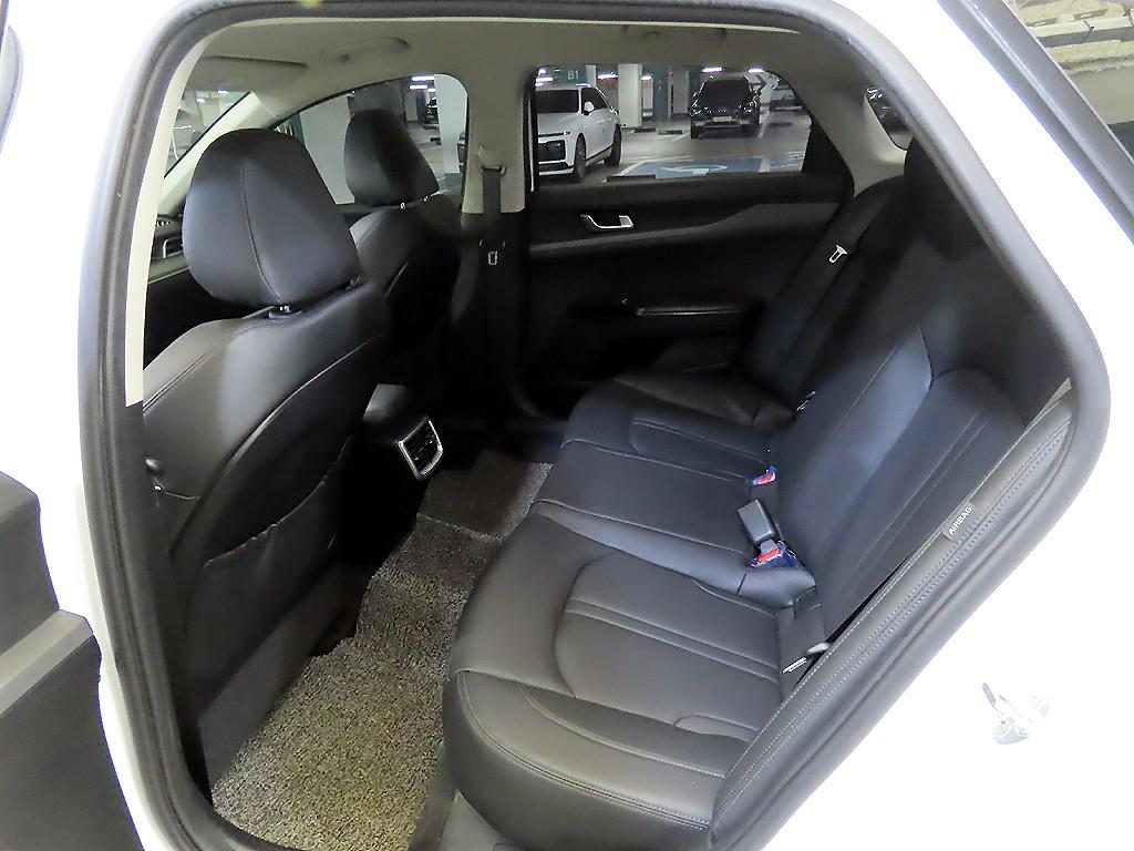 KIA K5 - Vista 9