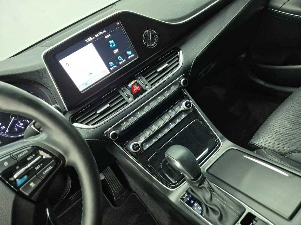 HYUNDAI Grandeur - Vista 10
