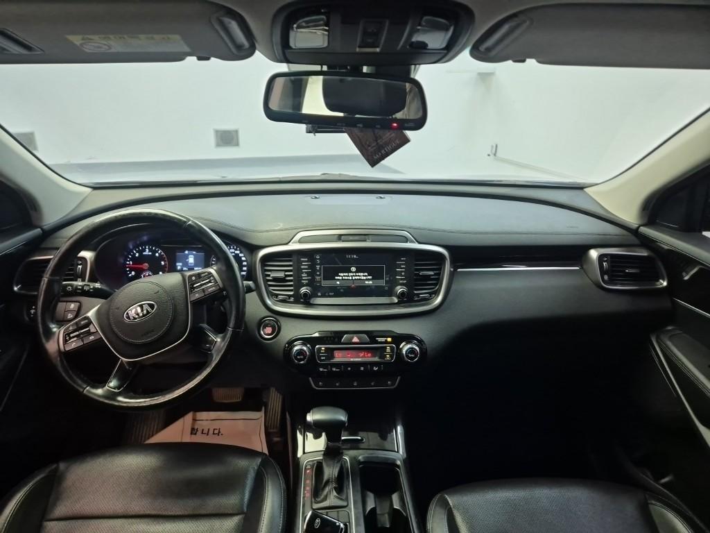KIA Sorento - Vista 9