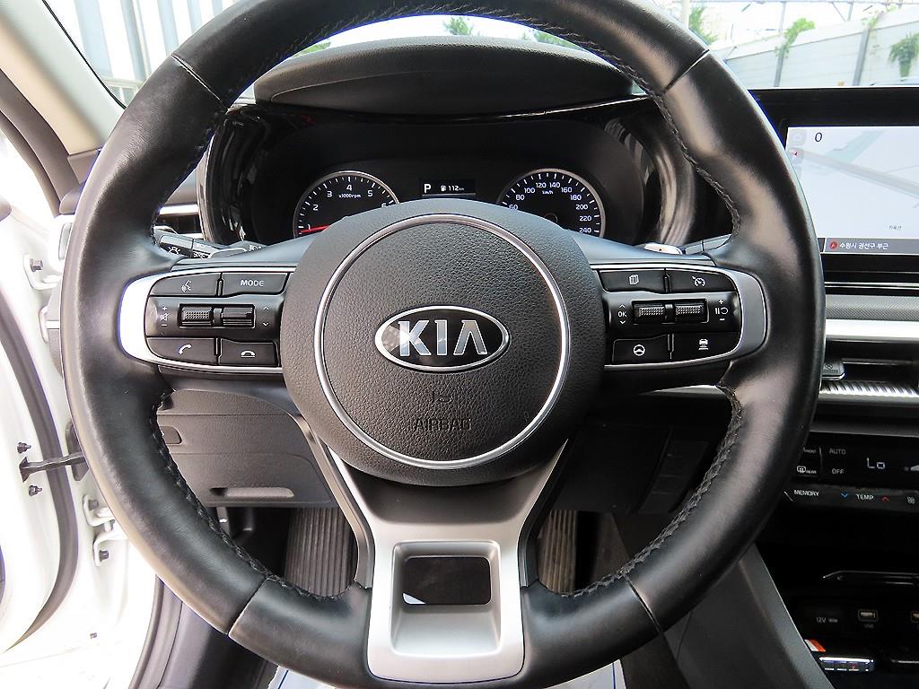 KIA K5 - Vista 10