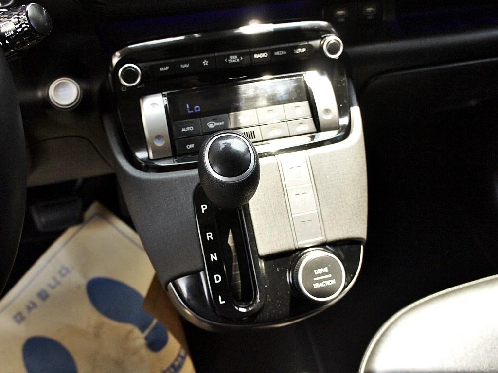 HYUNDAI Casper 2023 Blanco - Importación desde Corea - HF Imports Iquique - Foto 13