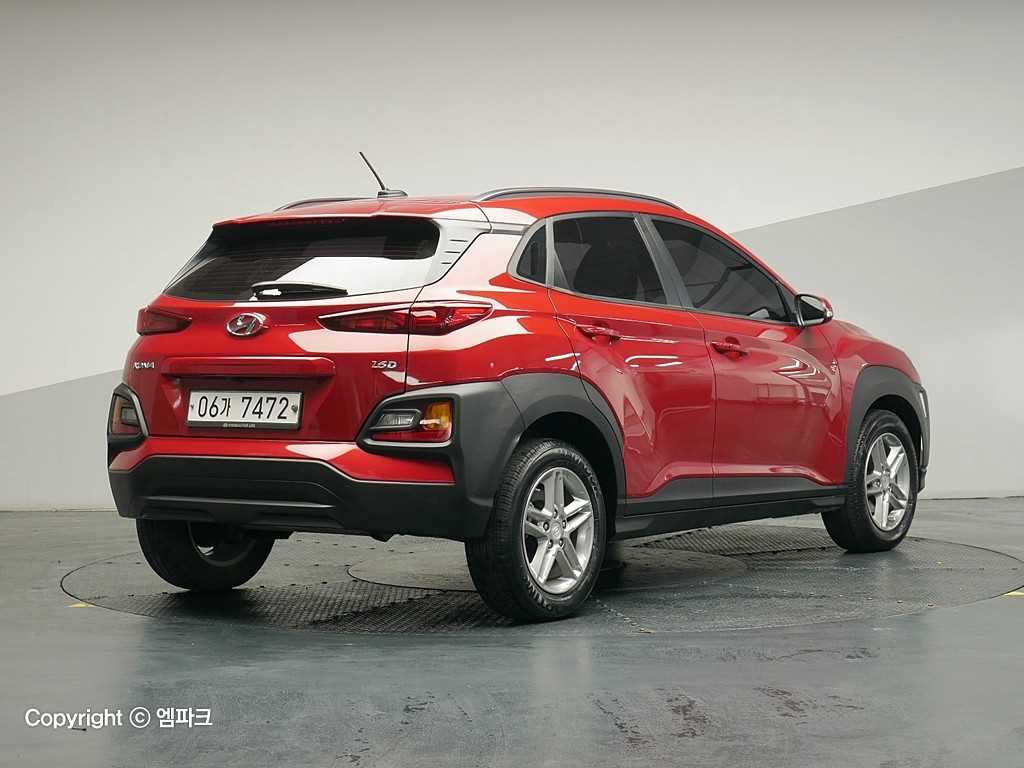 HYUNDAI Kona - Vista 6