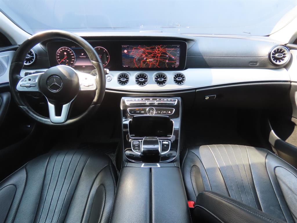 Mercedes Benz CLS Class - Vista 10