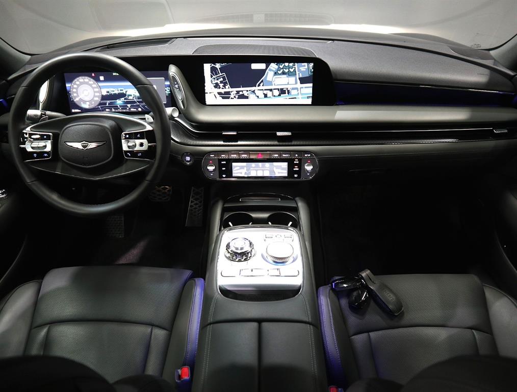 Genesis G90 - Vista 7