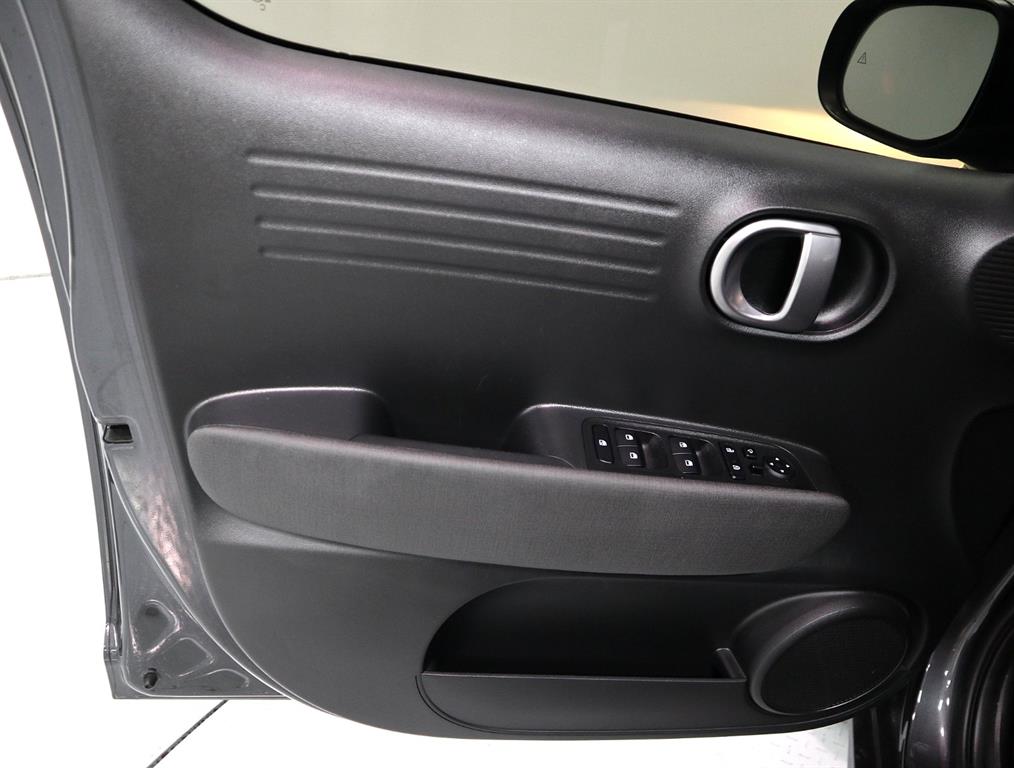 HYUNDAI Casper - Vista 10