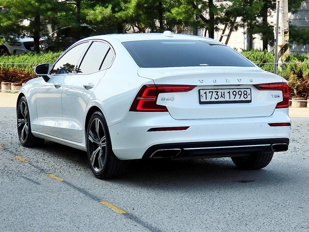 Volvo S60 - Vista 3