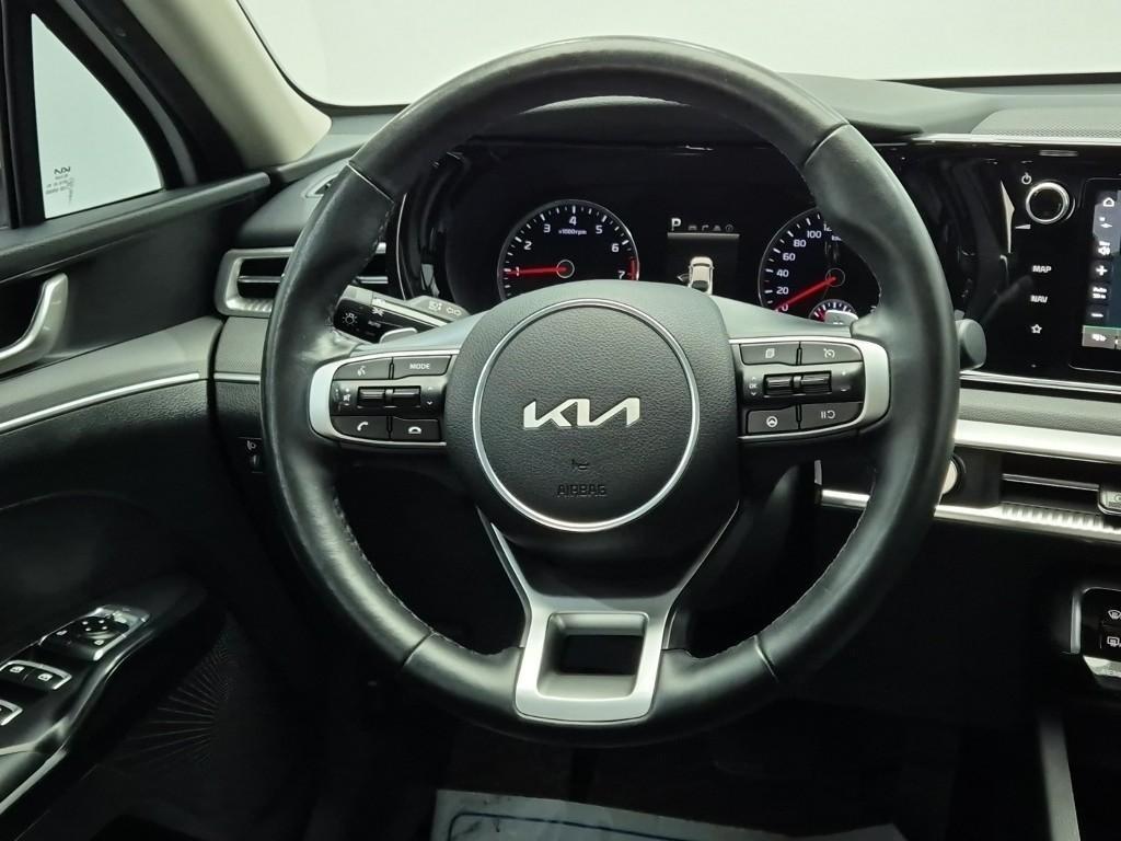 KIA K5 - Vista 12