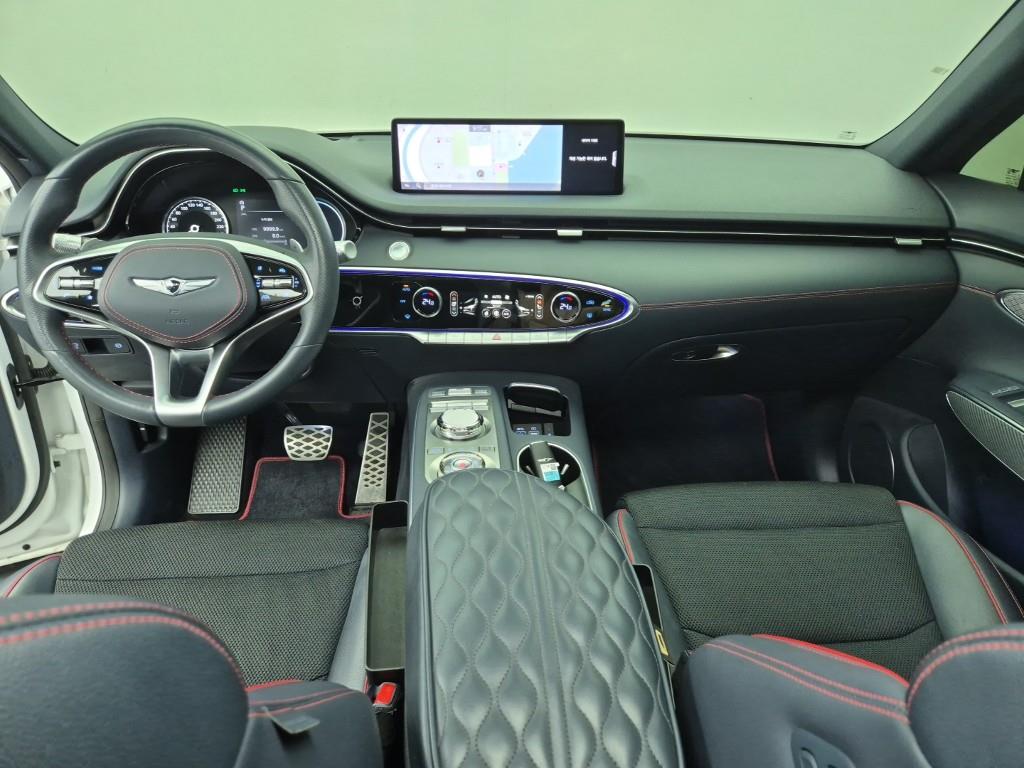 Genesis GV70 - Vista 7
