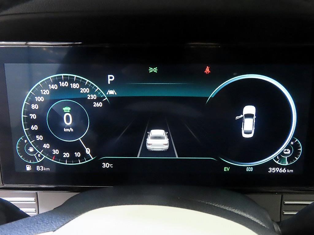 HYUNDAI Grandeur - Vista 11