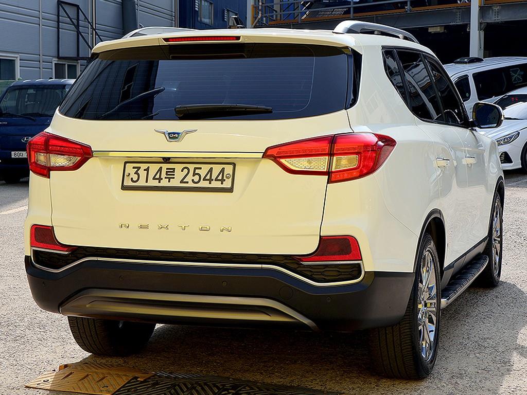 Ssangyong Rexton - Vista 6