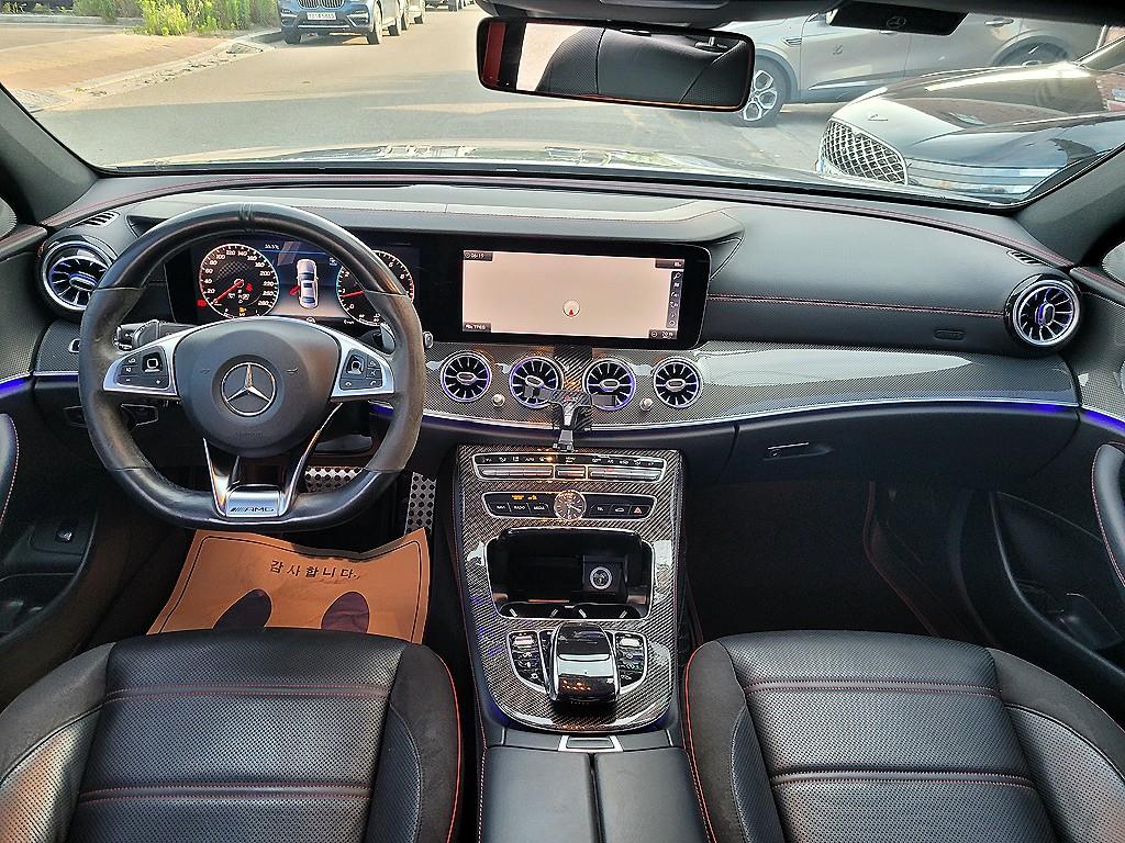 Mercedes Benz E class - Vista 7