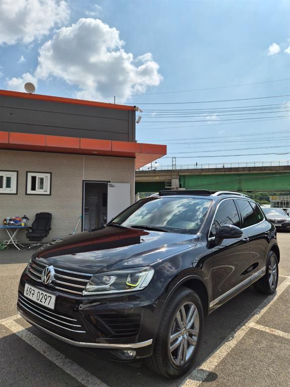 Volkswagen Touareg 2016 Negro - Importación desde Corea - HF Imports Iquique - Foto 1
