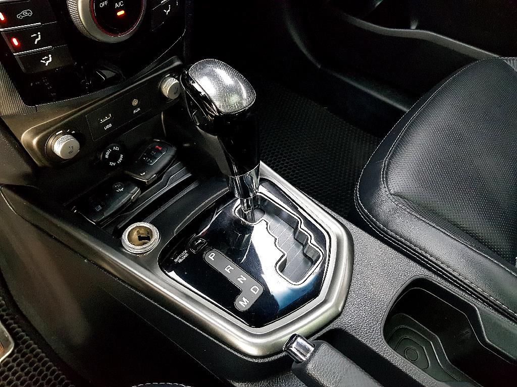 Ssangyong Tivoli 2016 Azul - Importación desde Corea - HF Imports Iquique - Foto 14