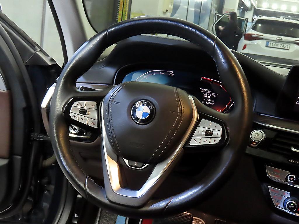BMW 5 Series - Vista 10