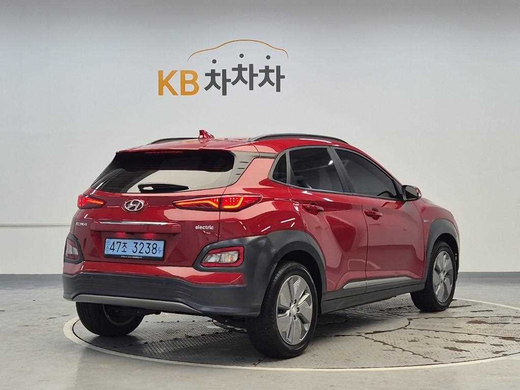 HYUNDAI Kona - Vista 3