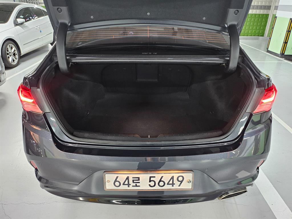 HYUNDAI Sonata - Vista 7