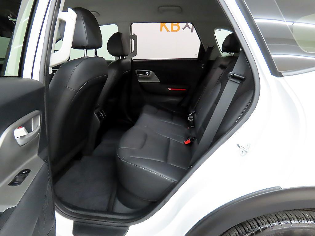KIA Niro - Vista 8