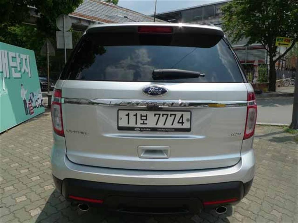 Ford Explorer - Vista 6