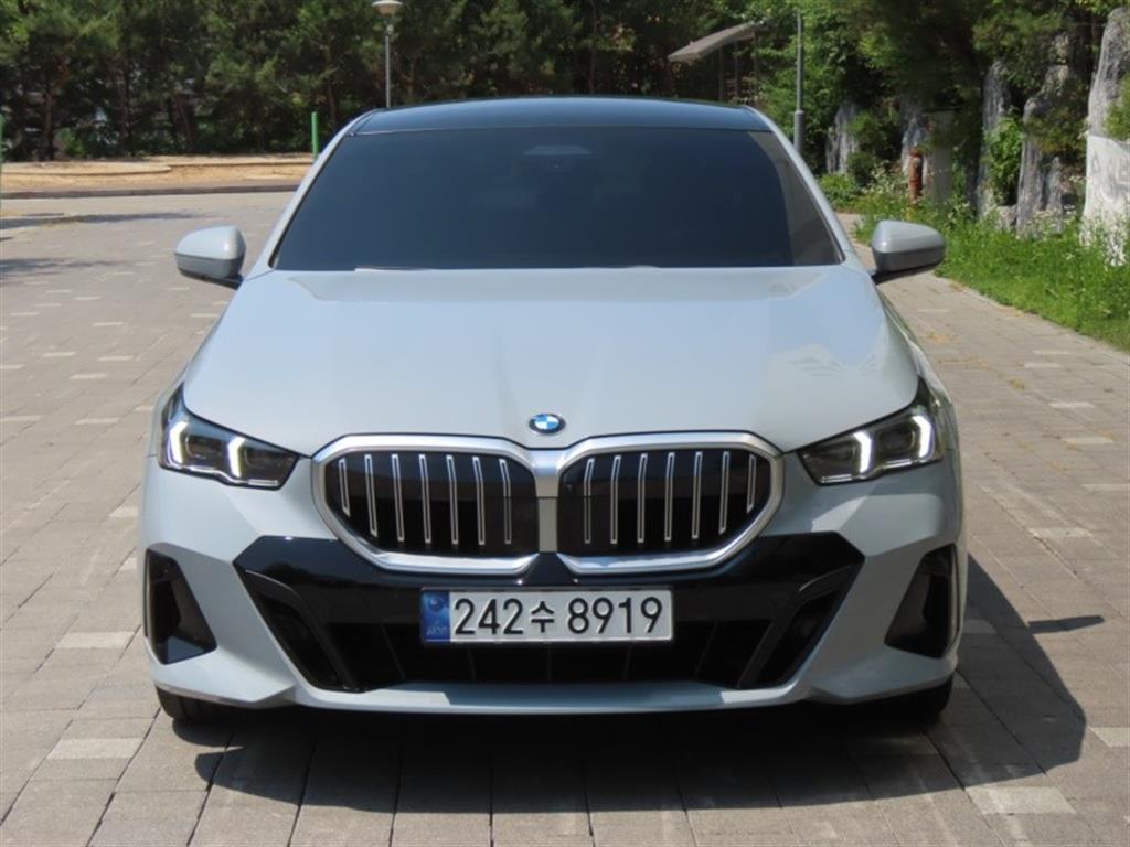 BMW 5 Series 2024 - Importación desde Corea - HF Imports Iquique - Foto 1