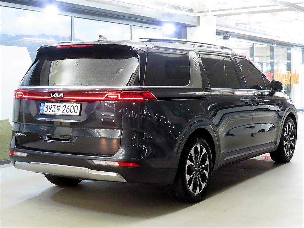KIA Carnival - Vista 6