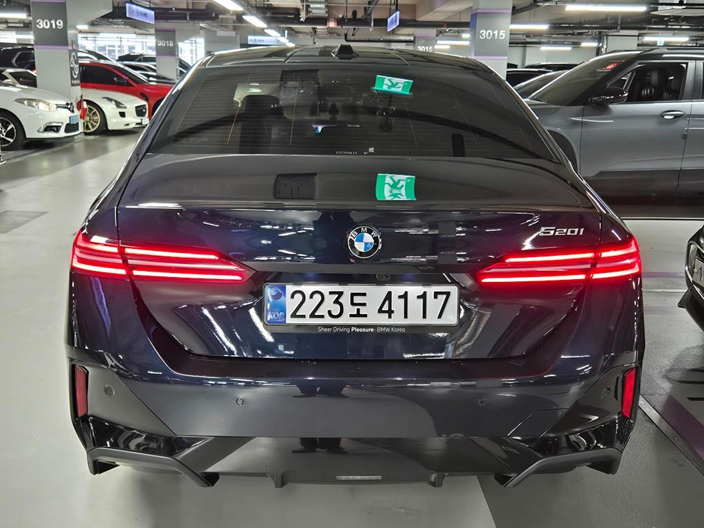 BMW 5 Series - Vista 6