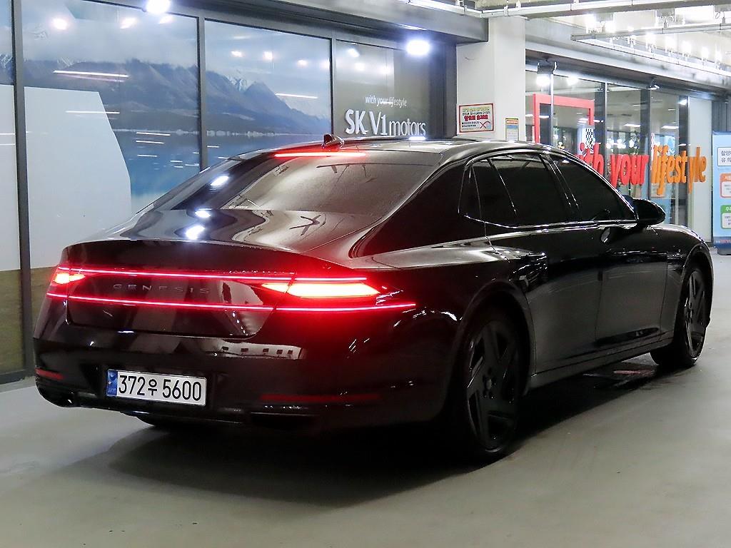 Genesis G90 - Vista 6
