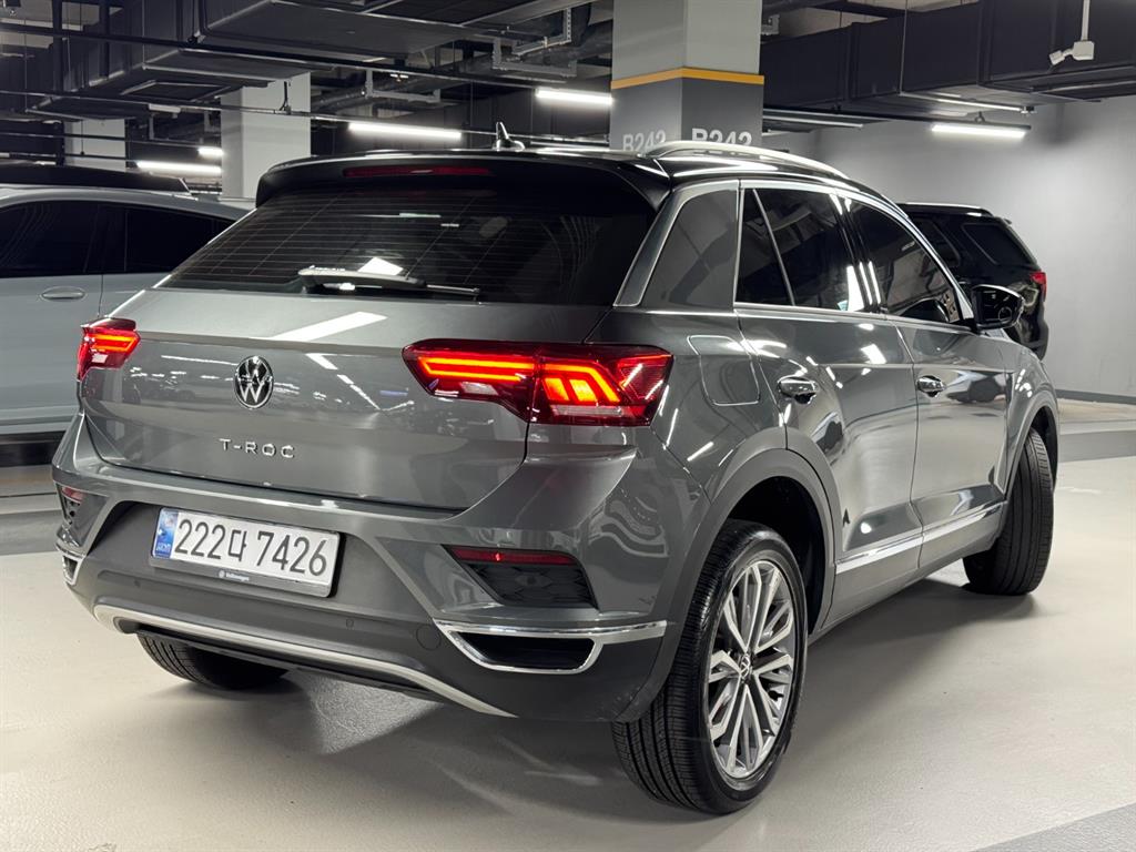 Volkswagen T-Roc 2022 Gris - Importación desde Corea - HF Imports Iquique - Foto 14